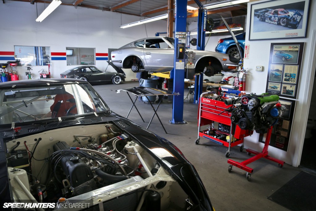 Z-Car-Garage-59-copy-1200x800